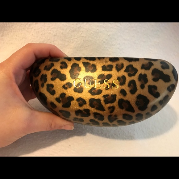 Guess Accessories - 🍄$3 When Bundled🍄 Glasses Case #8- Guess